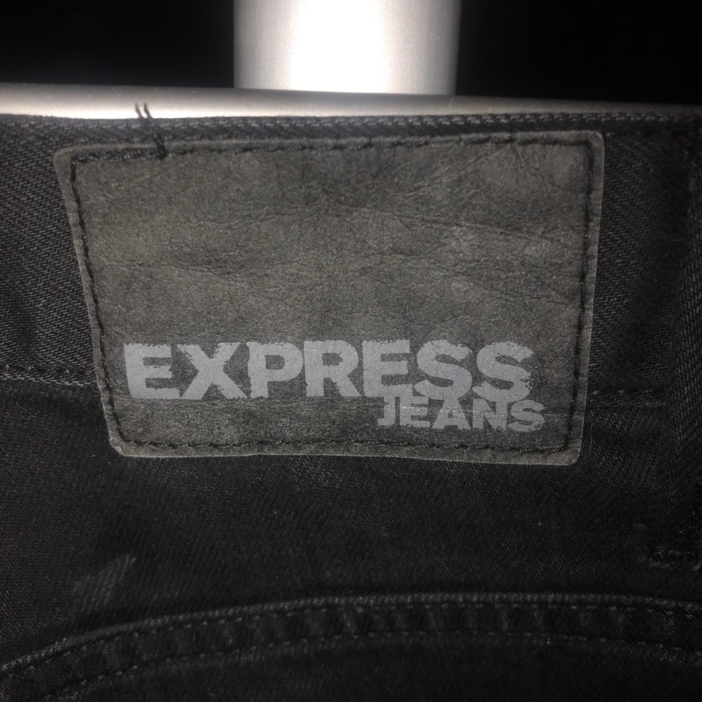 Express Men’s slouchy slim fit jeans